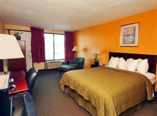 фото отеля Econo Lodge Winnie
