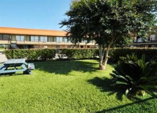 фото отеля Econo Lodge Winnie