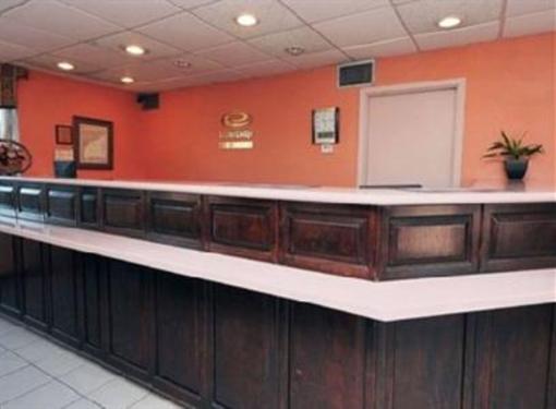 фото отеля Econo Lodge Winnie