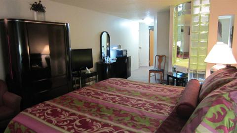 фото отеля BEST WESTERN Quiet House and Suites