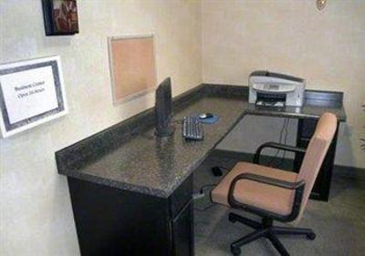 фото отеля Comfort Suites of Johnson Creek
