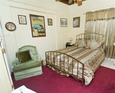 фото отеля Bavarian Lodge Bed and Breakfast