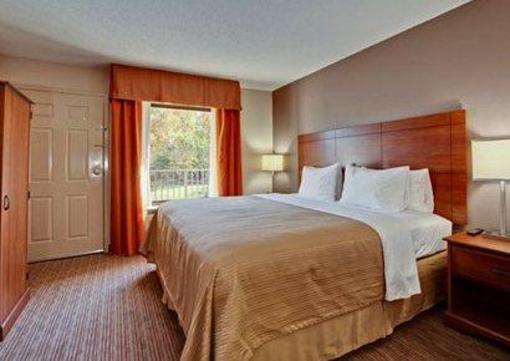фото отеля Quality Inn & Suites Matthews