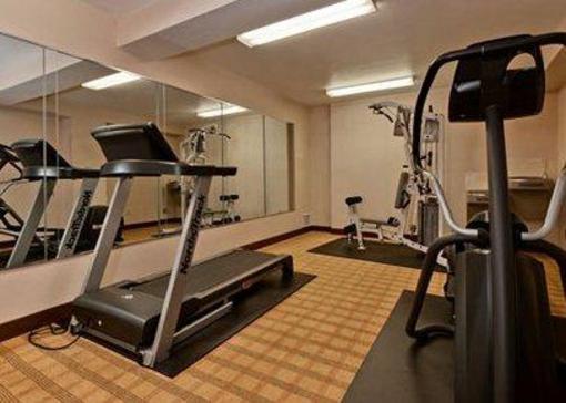 фото отеля Quality Inn & Suites Matthews