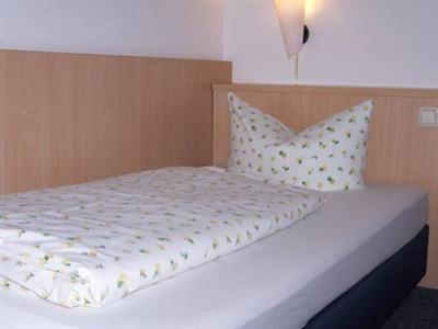 фото отеля Goldenes Fass Hotel Wurzburg