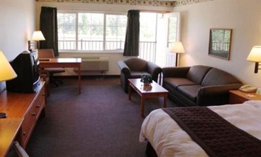 фото отеля Crossings Inn & Suites Baxter