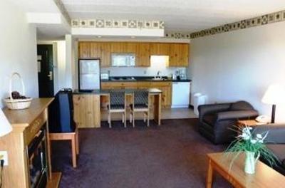 фото отеля Crossings Inn & Suites Baxter