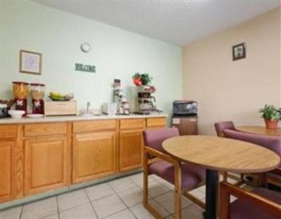 фото отеля Travelodge Ridgecrest