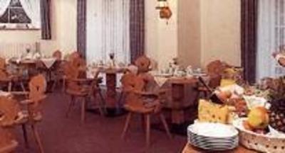 фото отеля Waldhotel Twiehaus Lubeck
