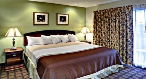 фото отеля Orangewood Suites