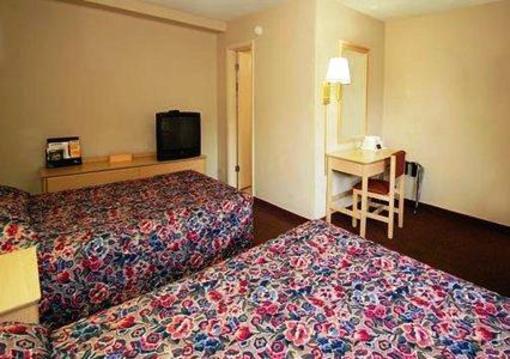 фото отеля Econo Lodge DeWitt