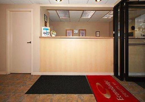 фото отеля Econo Lodge DeWitt