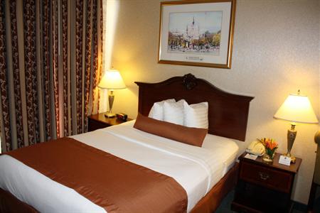 фото отеля BEST WESTERN PLUS St. Christopher Hotel