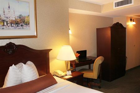 фото отеля BEST WESTERN PLUS St. Christopher Hotel