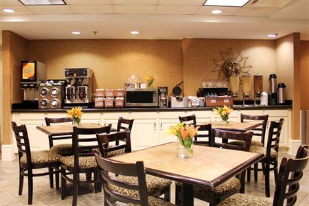 фото отеля BEST WESTERN PLUS St. Christopher Hotel