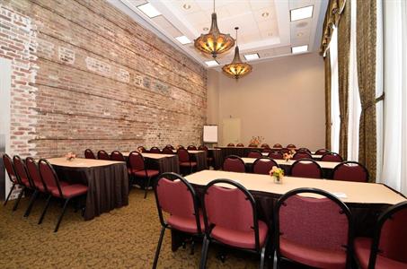 фото отеля BEST WESTERN PLUS St. Christopher Hotel