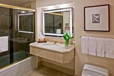 фото отеля Washington Court Hotel on Capitol Hill