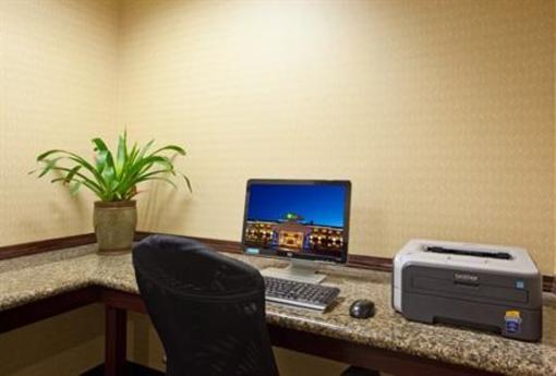 фото отеля Holiday Inn Express Hotel & Suites Athens (Ohio)