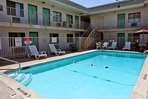 фото отеля Motel 6 Dean Martin Las Vegas