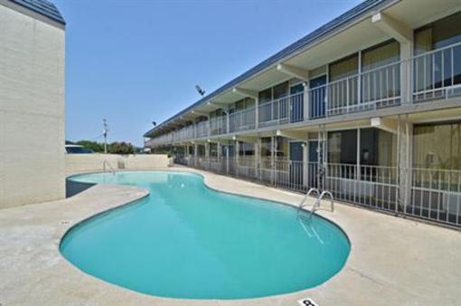 фото отеля Americas Best Value Inn Knoxville Airport Alcoa