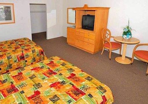 фото отеля Rodeway Inn Parkway Fresno (California)
