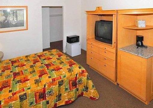 фото отеля Rodeway Inn Parkway Fresno (California)