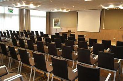 фото отеля Novotel Hotel East Midlands Long Eaton
