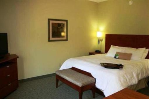 фото отеля Hampton Inn & Suites Birmingham-East I-20