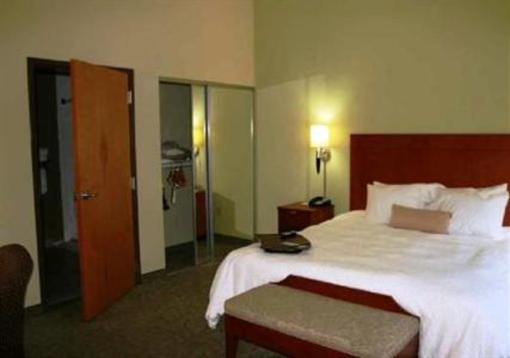 фото отеля Hampton Inn & Suites Birmingham-East I-20