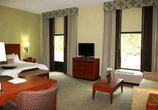 фото отеля Hampton Inn & Suites Birmingham-East I-20