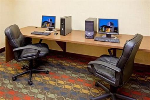 фото отеля Crowne Plaza Hotel Cincinnati North