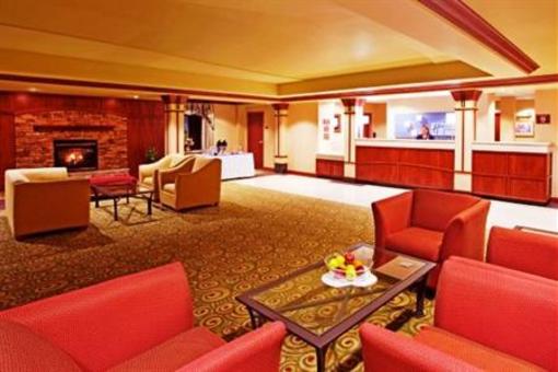 фото отеля Holiday Inn Express Hotel & Suites West Mifflin