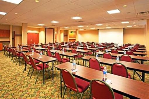 фото отеля Holiday Inn Express Hotel & Suites West Mifflin