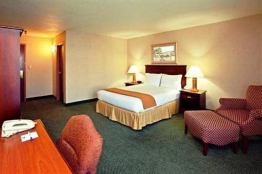 фото отеля Holiday Inn Express Hotel & Suites West Mifflin