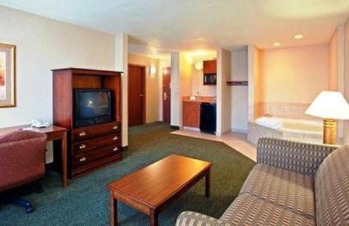 фото отеля Holiday Inn Express Hotel & Suites West Mifflin