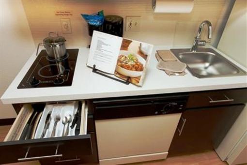 фото отеля Candlewood Suites Houston Westchase