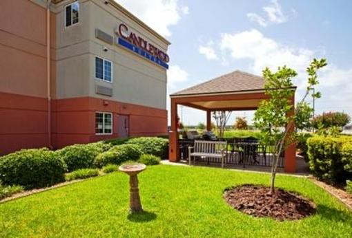 фото отеля Candlewood Suites Houston Westchase
