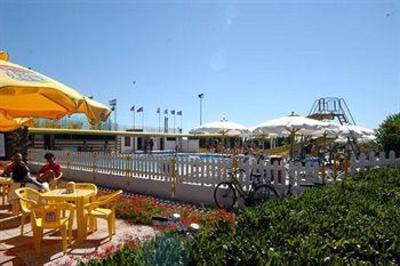 фото отеля Hotel Byron Cesenatico