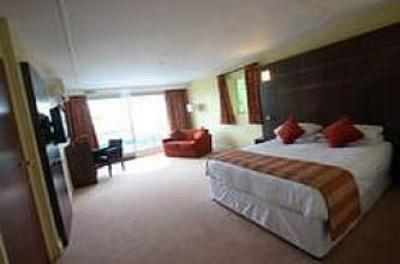 фото отеля Bridge House Hotel Reigate