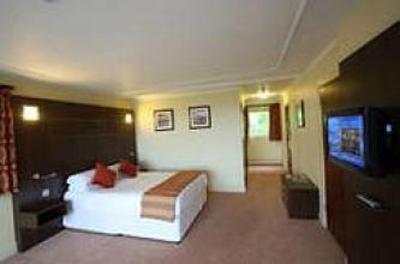 фото отеля Bridge House Hotel Reigate