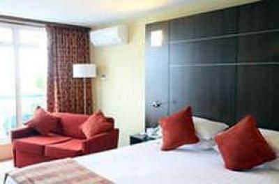 фото отеля Bridge House Hotel Reigate