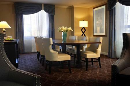 фото отеля The Palmer House Hilton