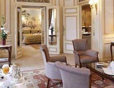 фото отеля Hotel Raphael Paris