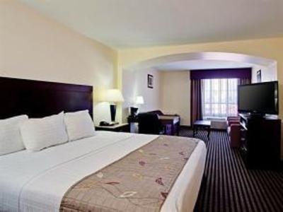 фото отеля La Quinta Inn & Suites Hawaiian Gardens