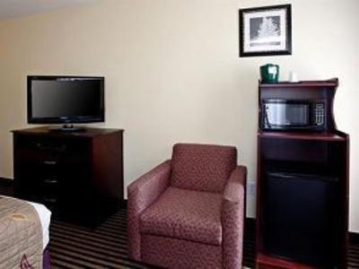 фото отеля La Quinta Inn & Suites Hawaiian Gardens