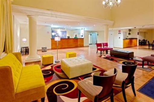 фото отеля Holiday Inn Express Piedras Negras