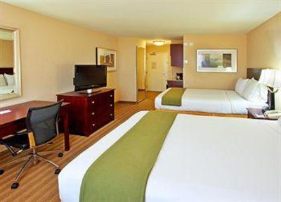 фото отеля Holiday Inn Express Hotel & Suites Fresno (River Park) Hwy 41