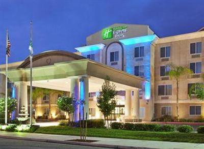 фото отеля Holiday Inn Express Hotel & Suites Fresno (River Park) Hwy 41
