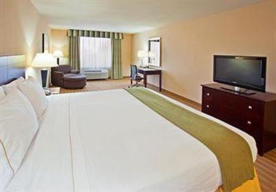 фото отеля Holiday Inn Express Hotel & Suites Fresno (River Park) Hwy 41