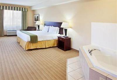 фото отеля Holiday Inn Express Hotel & Suites Fresno (River Park) Hwy 41